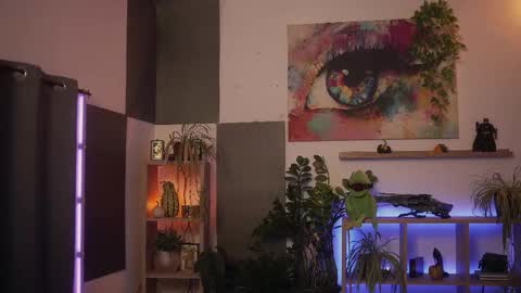 Snapshot of m1agarand chatting on 10.13.25 M1A Dddy online show from 10.13.25