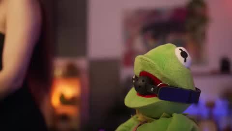 Snapshot of m1agarand chatting on 10.18.25 M1A Dddy online show from 10.18.25