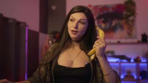 Snapshot of m1agarand chatting on 11.10.25 M1A Dddy online show from 11.10.25