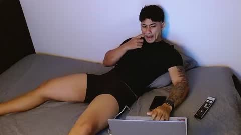 Snapshot of m1chaelx_ chatting on 06.25.26 MICHAEL online show from 06.25.26