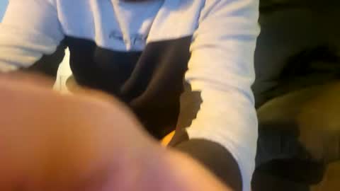 Snapshot of m1guele chatting on 12.05.24 Fucklover online show from 12.05.24