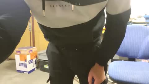 Snapshot of m1guele chatting on 01.04.25 Fucklover online show from 01.04.25