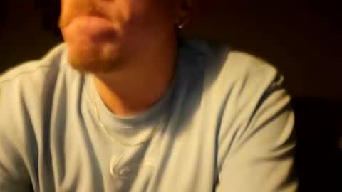 Snapshot of m1guele chatting on 01.06.25 Fucklover online show from 01.06.25