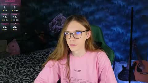 Snapshot of m1shq chatting on 11.13.25 m1shq online show from 11.13.25