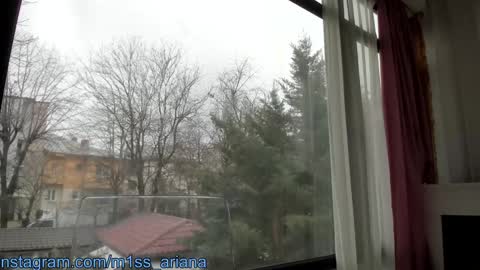 Snapshot of m1ss_ariana chatting on 01.31.25 Ariana online show from 01.31.25