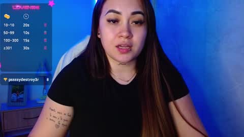 Snapshot of m33li chatting on 12.13.24 Meli online show from 12.13.24