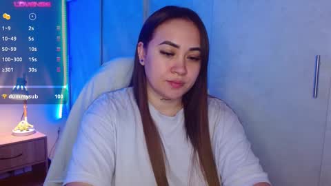 Snapshot of m33li chatting on 12.17.24 Meli online show from 12.17.24