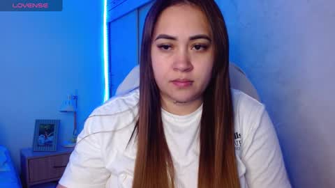 Snapshot of m33li chatting on 01.06.25 Meli online show from 01.06.25