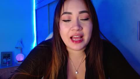 Snapshot of m33li chatting on 02.06.25 Meli online show from 02.06.25