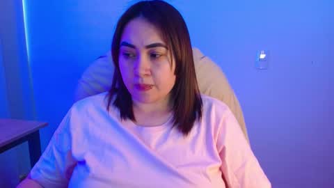 Snapshot of m33li chatting on 09.24.25 Meli online show from 09.24.25