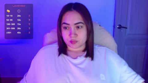 Snapshot of m33li chatting on 10.05.25 Meli online show from 10.05.25