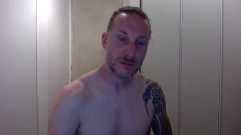 Snapshot of m4rduk81 chatting on 09.29.25 m4rduk online show from 09.29.25