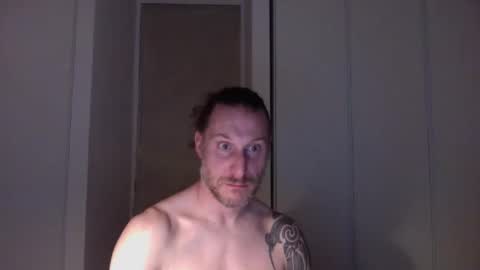 Snapshot of m4rduk81 chatting on 11.05.25 m4rduk online show from 11.05.25