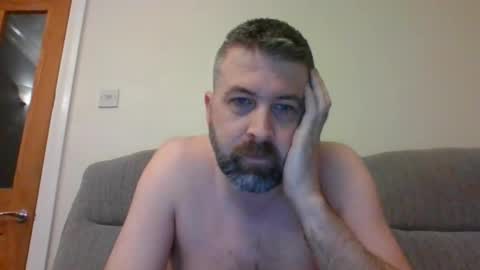 Snapshot of m5572 chatting on 03.03.26 Mathew online show from 03.03.26