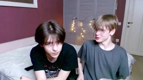 Snapshot of m_s_a_ chatting on 10.24.25 Michael and Kai online show from 10.24.25