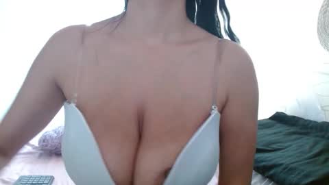 Snapshot of maaddy_thompson chatting on 11.19.25 maaddy_thompson online show from 11.19.25