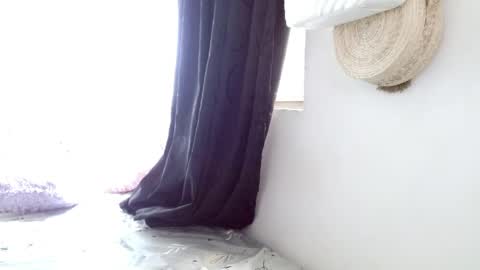 maaddy_thompson online show from 04.18.26