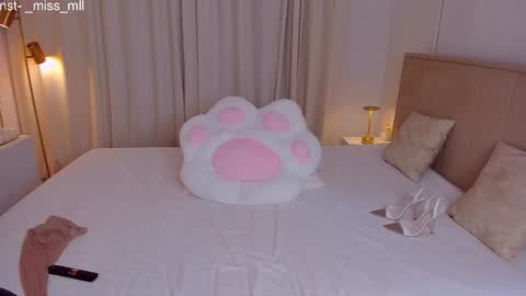 Mary online show from 02.14.26