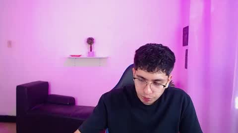 Max online show from 04.13.26