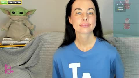 Snapshot of mabuhay_girl chatting on 12.22.24 You let people into your sea and they kill your fish online show from 12.22.24