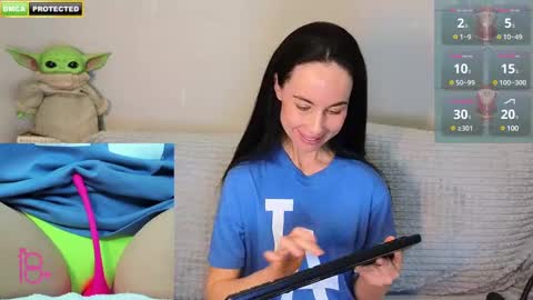 Snapshot of mabuhay_girl chatting on 01.26.25 You let people into your sea and they kill your fish online show from 01.26.25