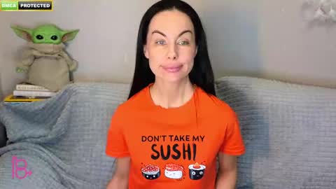 Snapshot of mabuhay_girl chatting on 01.26.25 You let people into your sea and they kill your fish online show from 01.26.25