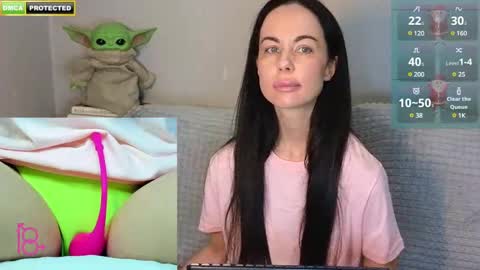 Snapshot of mabuhay_girl chatting on 02.01.25 You let people into your sea and they kill your fish online show from 02.01.25