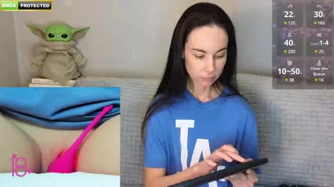 Snapshot of mabuhay_girl chatting on 02.10.25 You let people into your sea and they kill your fish online show from 02.10.25