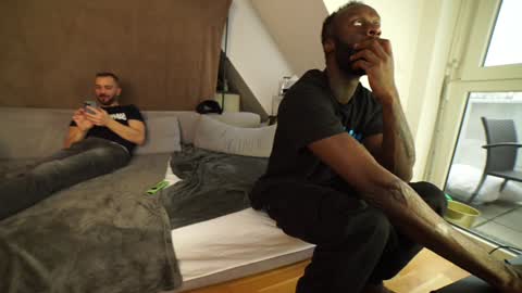 Mac Troy online show from 12.08.24