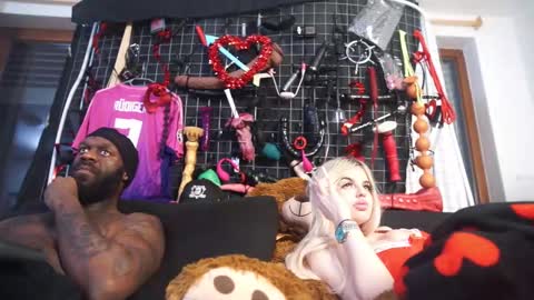 Mac Troy online show from 02.11.26