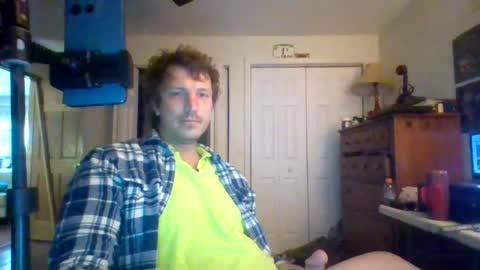 Snapshot of macdaddy9mm chatting on 06.23.26 macdaddy9mm online show from 06.23.26