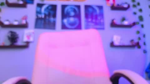 Snapshot of macey_hairy chatting on 12.13.24 Macey Elliot Modelo Independiente online show from 12.13.24