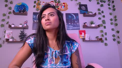 Snapshot of macey_hairy chatting on 12.27.24 Macey Elliot Modelo Independiente online show from 12.27.24