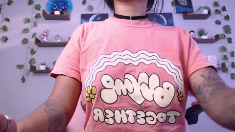 Snapshot of macey_hairy chatting on 01.28.25 Macey Elliot Modelo Independiente online show from 01.28.25
