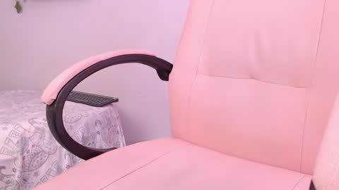 Snapshot of macey_hairy chatting on 01.28.25 Macey Elliot Modelo Independiente online show from 01.28.25