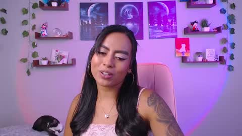 Snapshot of macey_hairy chatting on 02.05.25 Macey Elliot Modelo Independiente online show from 02.05.25