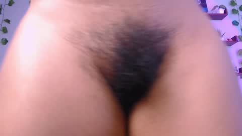 Snapshot of macey_hairy chatting on 02.07.25 Macey Elliot Modelo Independiente online show from 02.07.25