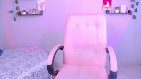 Snapshot of macey_hairy chatting on 02.08.25 Macey Elliot Modelo Independiente online show from 02.08.25