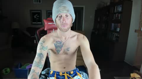 Snapshot of machinecumkelly69 chatting on 01.14.25 machinecumkelly69 online show from 01.14.25