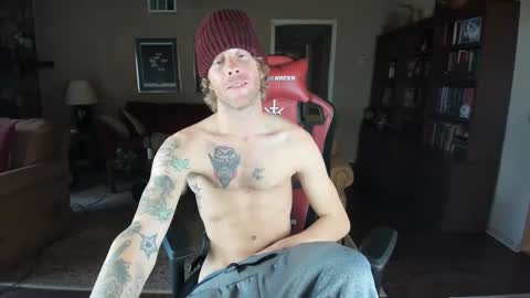 Snapshot of machinecumkelly69 chatting on 02.26.25 machinecumkelly69 online show from 02.26.25