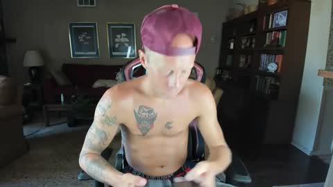 Snapshot of machinecumkelly69 chatting on 09.22.25 machinecumkelly69 online show from 09.22.25