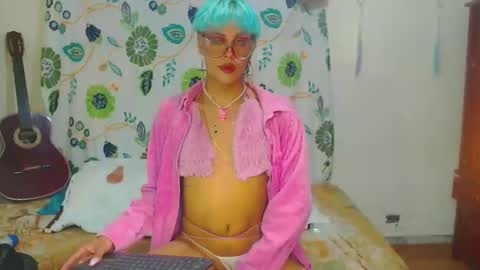Snapshot of machissexx chatting on 03.17.26 machissexx online show from 03.17.26