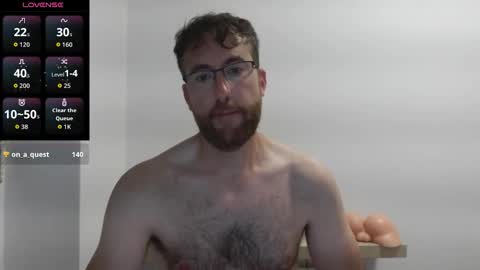 Snapshot of machohiberiko chatting on 09.30.25 Jota online show from 09.30.25