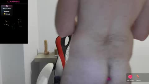 Snapshot of machohiberiko chatting on 10.23.25 Jota online show from 10.23.25