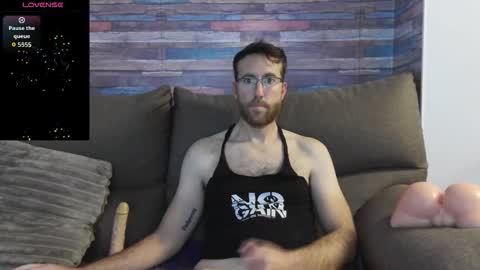 Snapshot of machohiberiko chatting on 11.06.25 Jota online show from 11.06.25