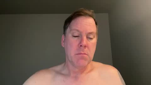 Snapshot of macjac2016 chatting on 01.19.25 xStraightEdgex online show from 01.19.25