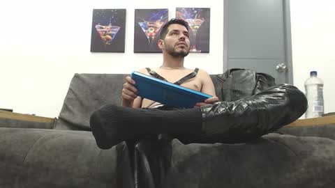 Snapshot of mack_daniels chatting on 02.05.26 instagram mackdanielsx online show from 02.05.26