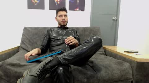 Snapshot of mack_daniels chatting on 02.14.26 instagram mackdanielsx online show from 02.14.26