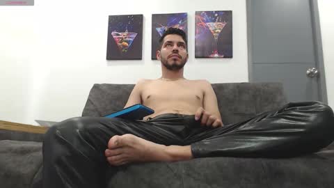 Snapshot of mack_daniels chatting on 02.18.26 instagram mackdanielsx online show from 02.18.26