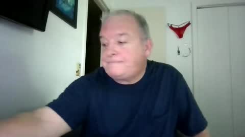 mackdocc001 online show from 10.06.25